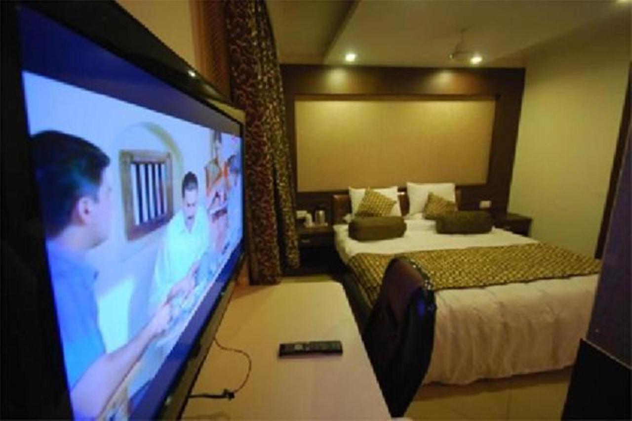 Hotel Suncity International Jodhpur  Buitenkant foto