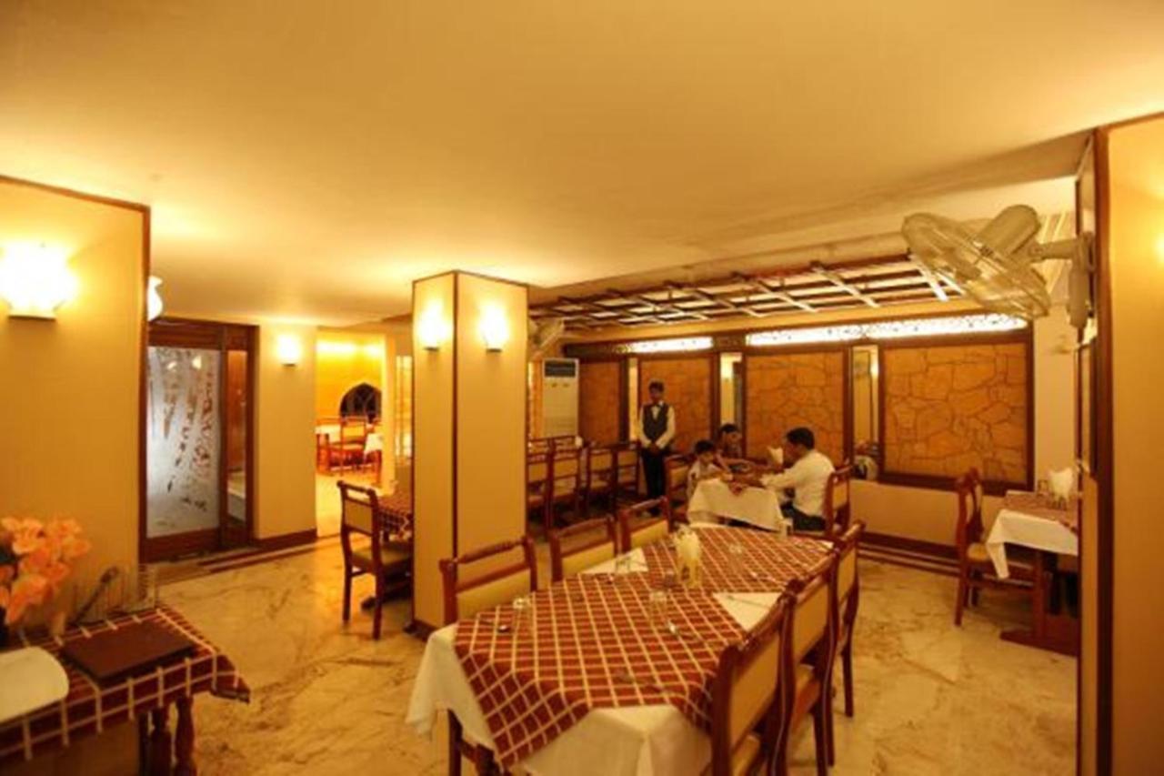 Hotel Suncity International Jodhpur  Buitenkant foto